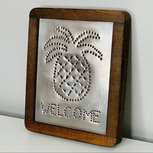 🍍PINEAPPLE “Welcome” Sign - Picture 3 of 4